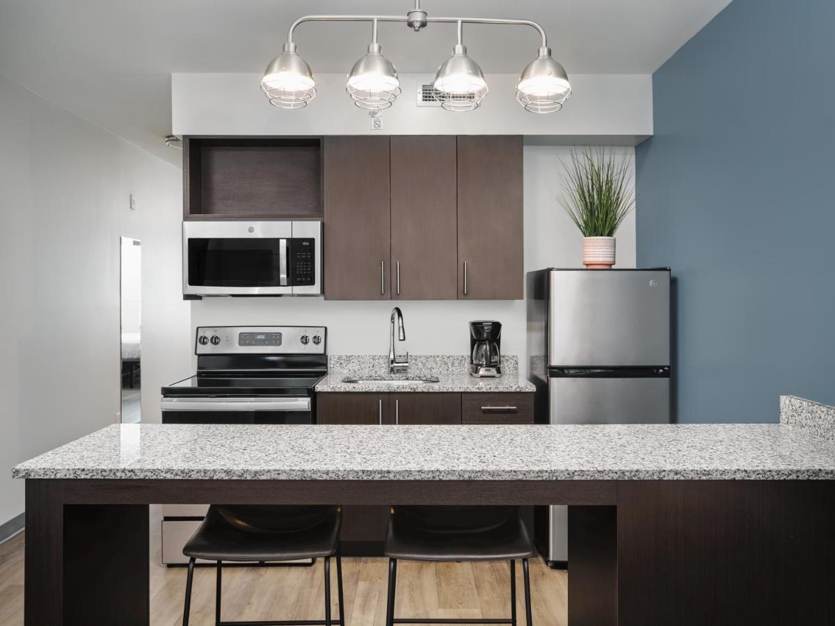 Stayapt Suites San Antonio-Randolph Live Oak المظهر الخارجي الصورة